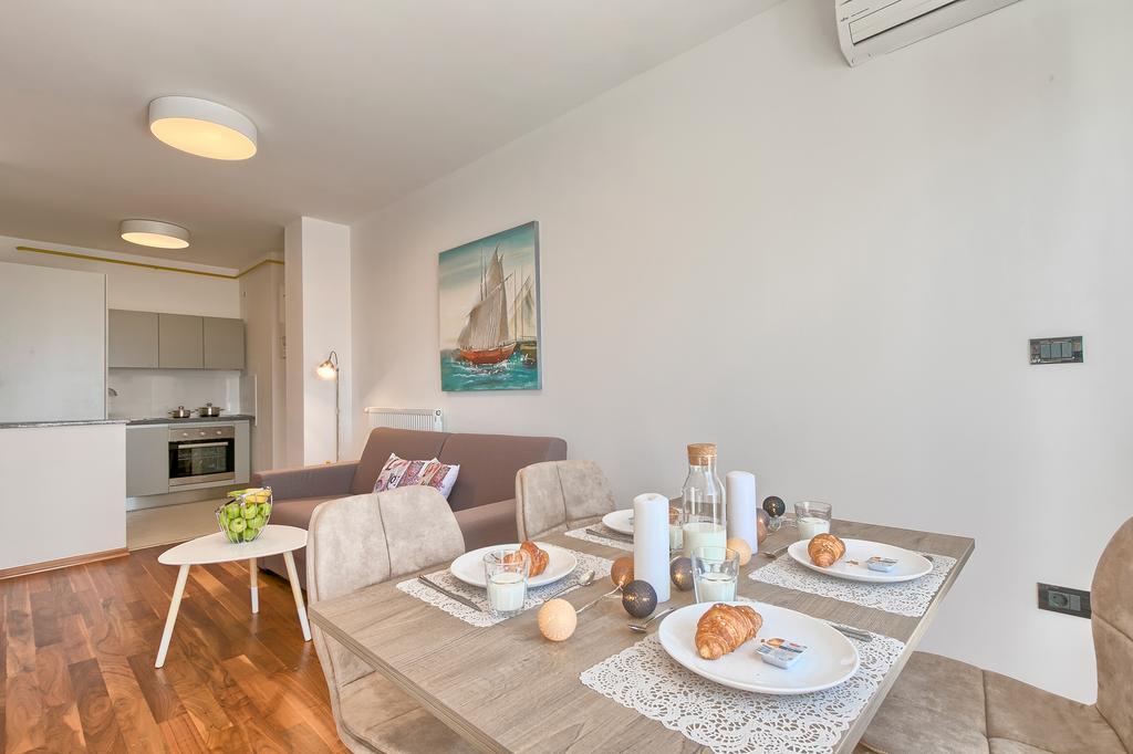 Adriatic Apartments Fažana Extérieur photo